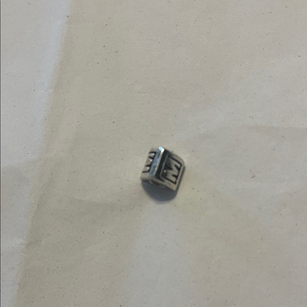 Pandora letter “M” charm - Picture 2 of 4